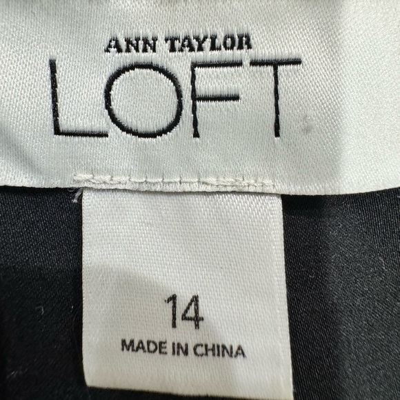 LOFT black jacket with one button and two simulated pockets size 14 - Picture 9 of 10